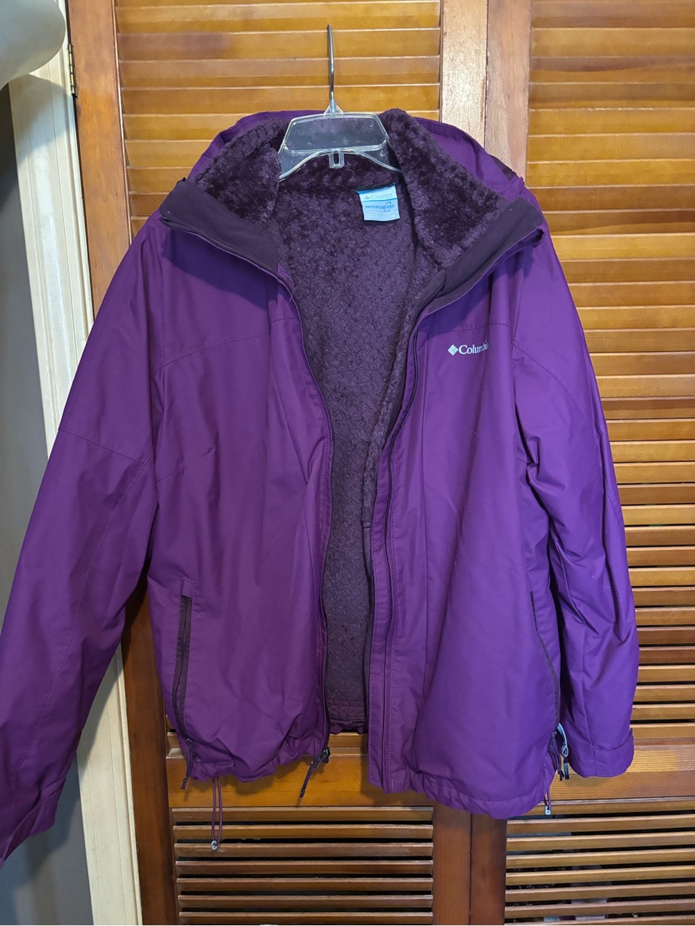 Columbia women Purple Insulated Winter Jacket